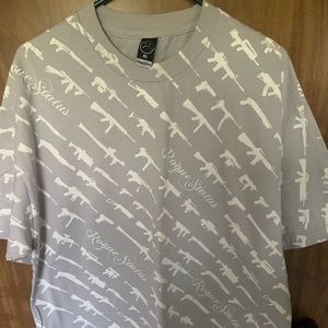 Rare Rogue Status Gun Show Print Men’s XL T-Shirt